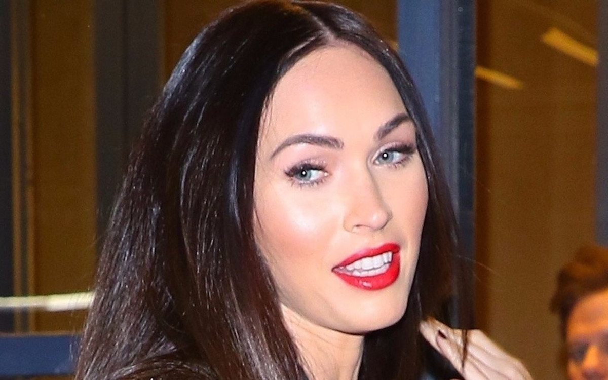 Megan Fox bez biustonosza