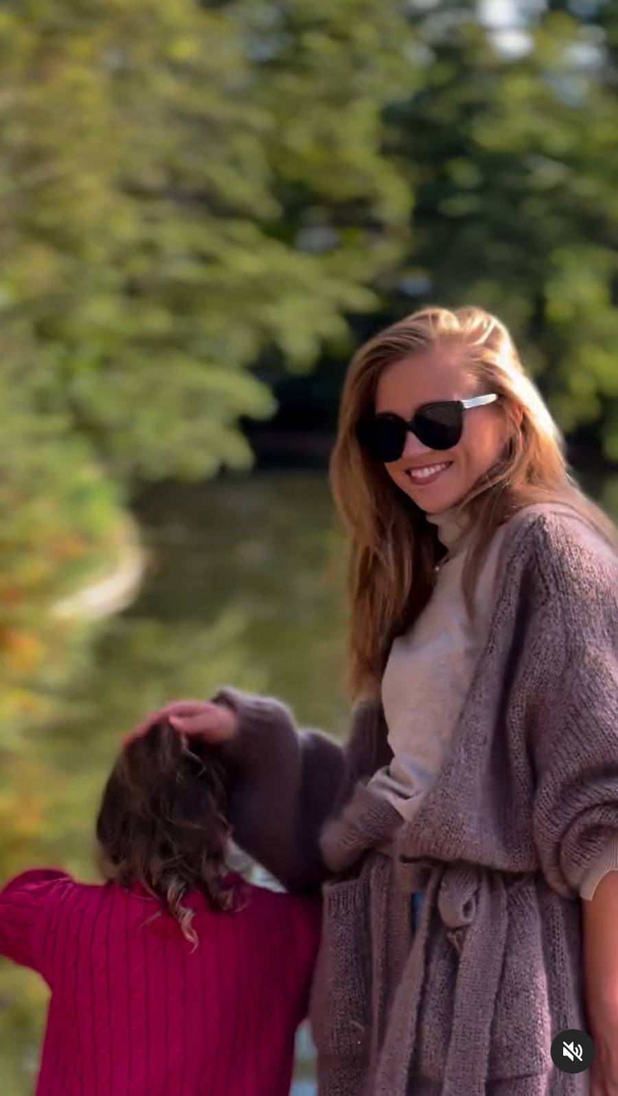 Poznali się na rozmowie o pracę, rok później byli już po ślubie. Teraz ich bajkowy związek dobiegł końca…?