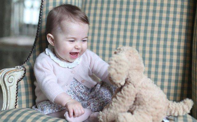 Księżniczka Charlotte Elizabeth Diana – córeczka księżnej kate i księcia Williama