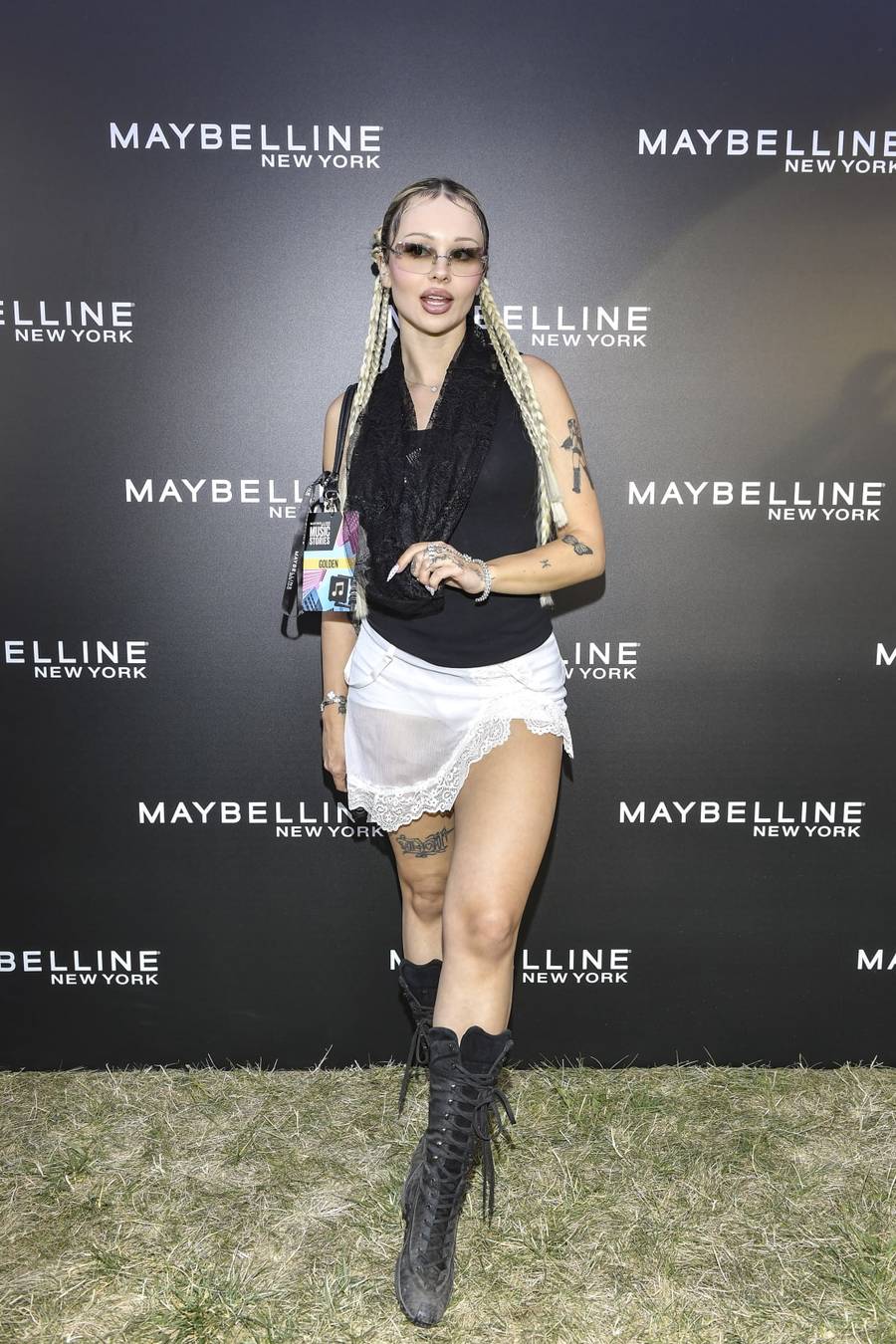 Tak imprezują gwiazdy na “Maybelline New York Music Stories”! Klaudia Halejcio odsłoniła brzuch, Sara James (FOTO)