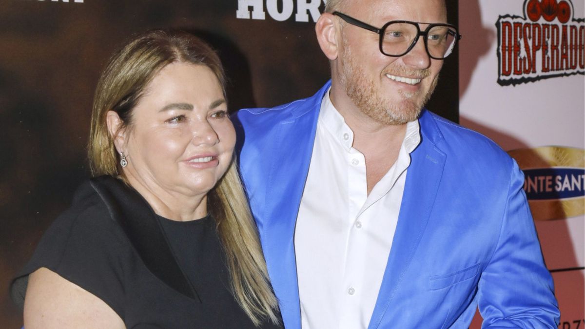 Katarzyna Niezgoda opala się na plaży 