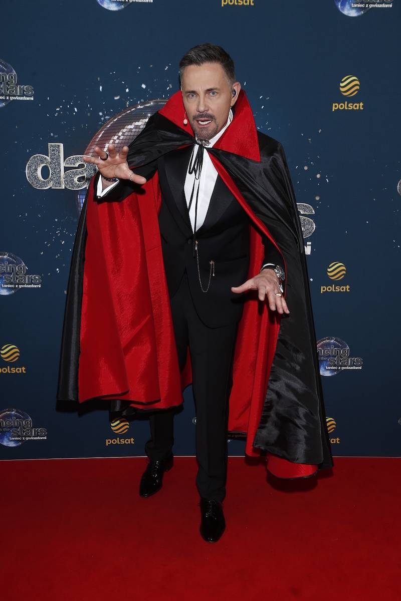 Wyjątkowy odcinek “Tańca z Gwiazdami”! Zakochani Alek Baron i Sandra Kubicka, oszałamiająca Magdalena Różczka (FOTO)