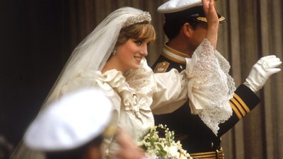 Księżna Diana na miesiąc przed wypadkiem: “Wróciłabym do Karola w mgnieniu oka, gdyby mnie chciał”