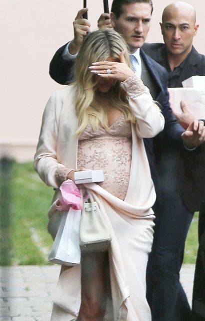 Khloe wybiera DRUGIE imię dla True!