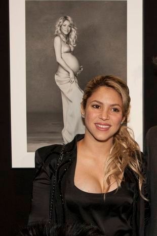 shakira-71-R1