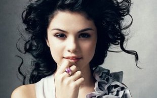 Piękna Selena Gomez dla Vanity Fair (FOTO)