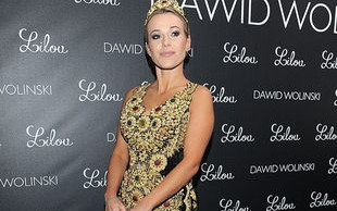 Kiedy Doda ćwiczy, tynk sypie się ze ścian (FOTO)