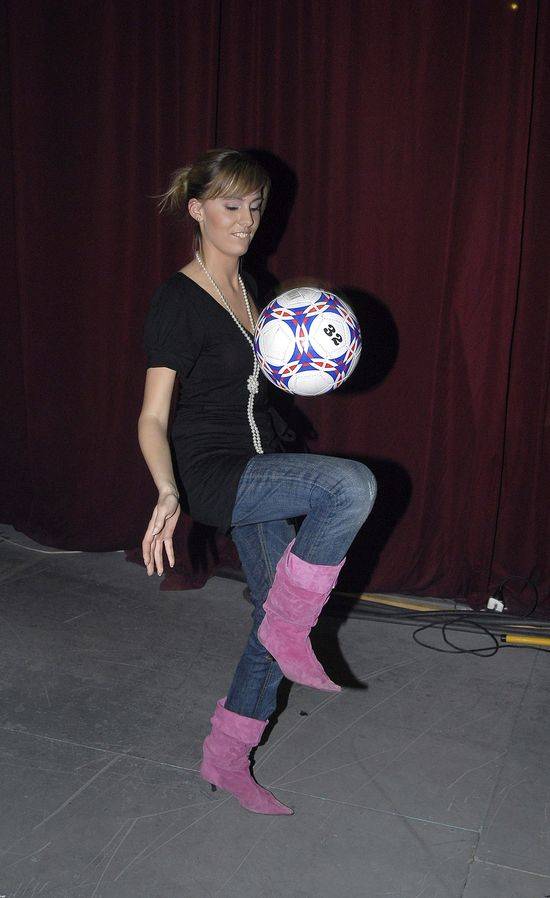 Tak się zmieniała Agnieszka Popielewicz