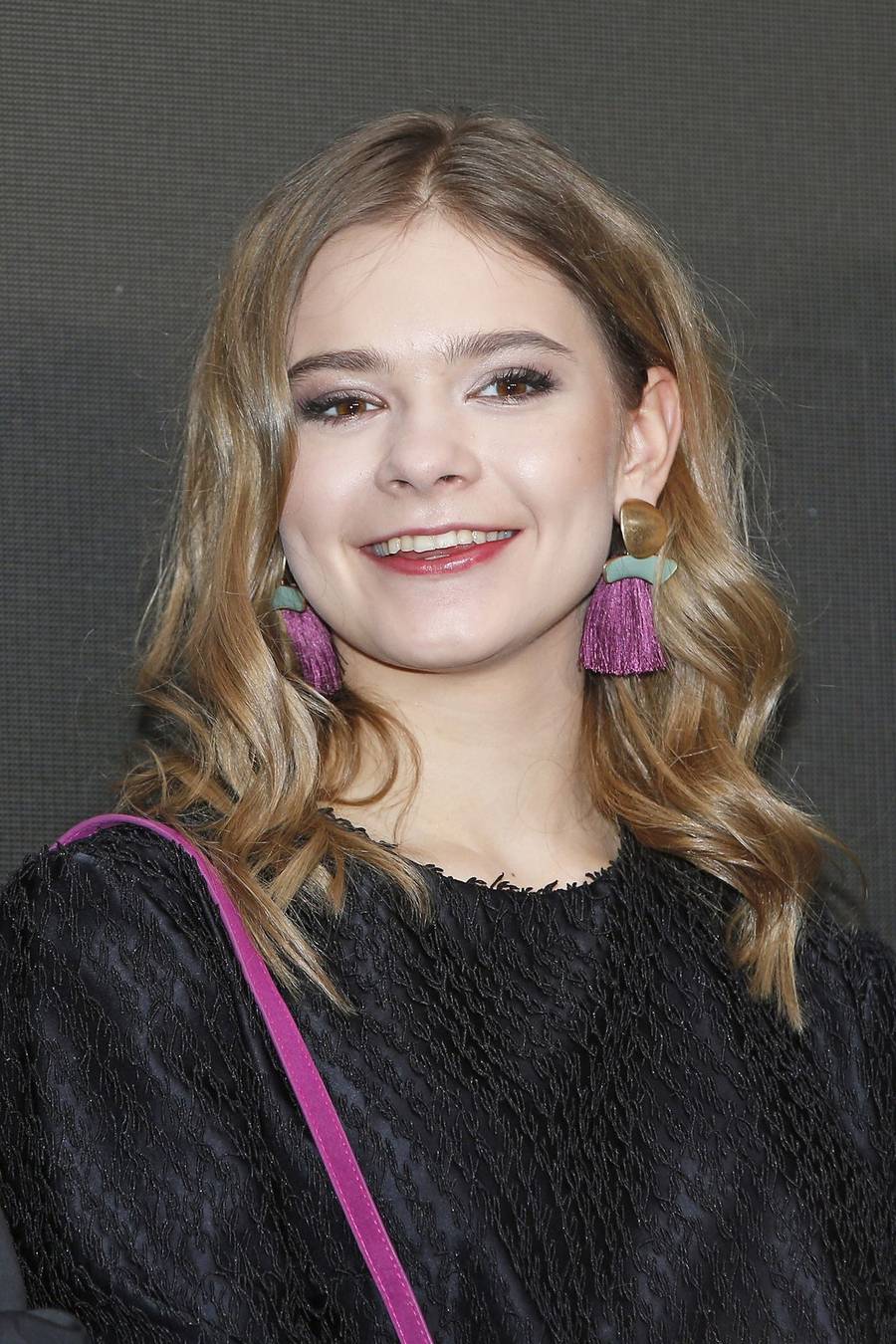 Co Julia Wróblewska ma na głowie?