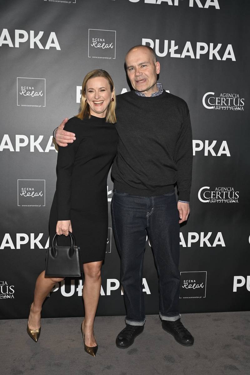 Premiera spektaklu “Pułapka”. Klaudia Kozioł z “Rancza”, Iza Kuna w ultra szerokich spodniach, Edyta Olszówka…