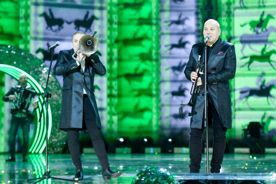 Sylwester Marzeń z Dwójką. Marcin Miller, Viki Gabor, Zenon Martyniuk, Pedro Santana, Milano..