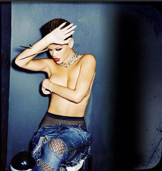 Rihanna topless