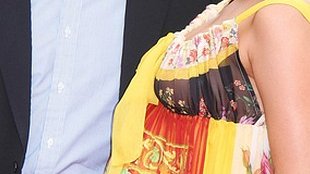 Guy Ritchie ze swoją ciężarną dziewczyną (FOTO)