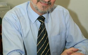 20-letni Edmund Janniger został doradcą Macierewicza