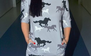 Czerwone kozaki – hit czy salonowy kit? (FOTO)