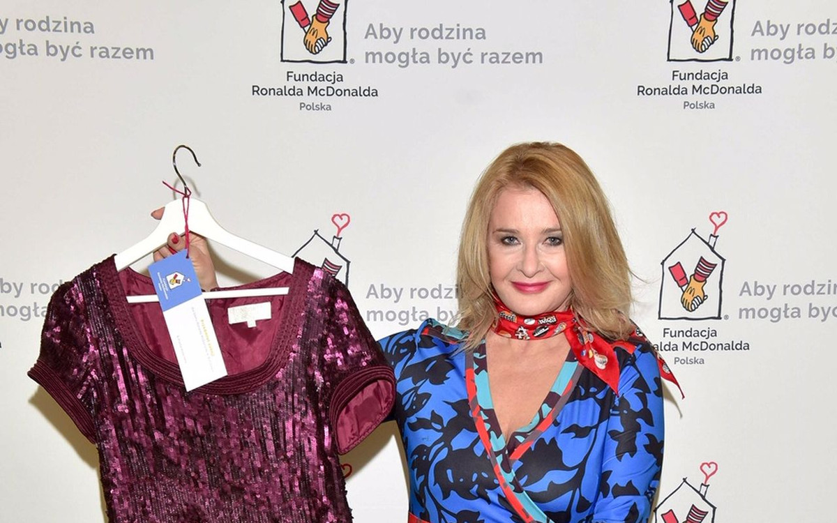 Paula Tumala, Marta Manowska, Lidia Kopania, Dorota Naruszewicz oddają swe sukienki na aukcję charytatywną