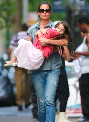 191-katie-holmes-suri-1-R1