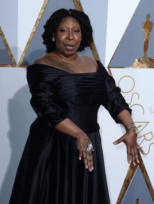 whoopi-goldebrg-g-R1