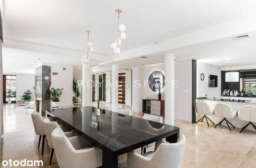 Dom Sylwii Peretti wystawiony na sprzedaż