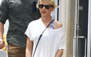 Taylor Swift próbuje się wkupić w łaski fanów? Przekazała milion $…