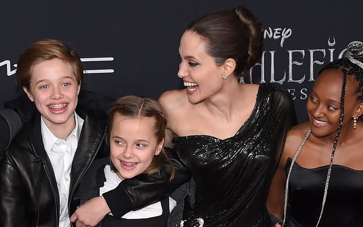 Ależ urośli! Angelina Jolie z piątką swoich dzieci na premierze Czarownicy 2 (ZDJĘCIA)