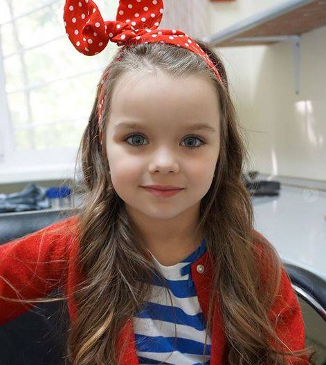 Okrzyknięto ją NAJPIĘKNIEJSZĄ dziewczynką na świecie!