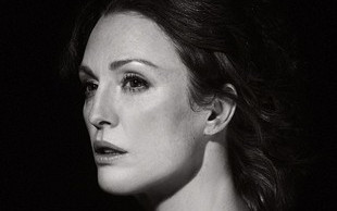 Julianne Moore w kalendarzu Pirelli (FOTO)