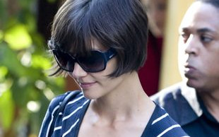 Katie Holmes straciła biust przez Toma (FOTO)