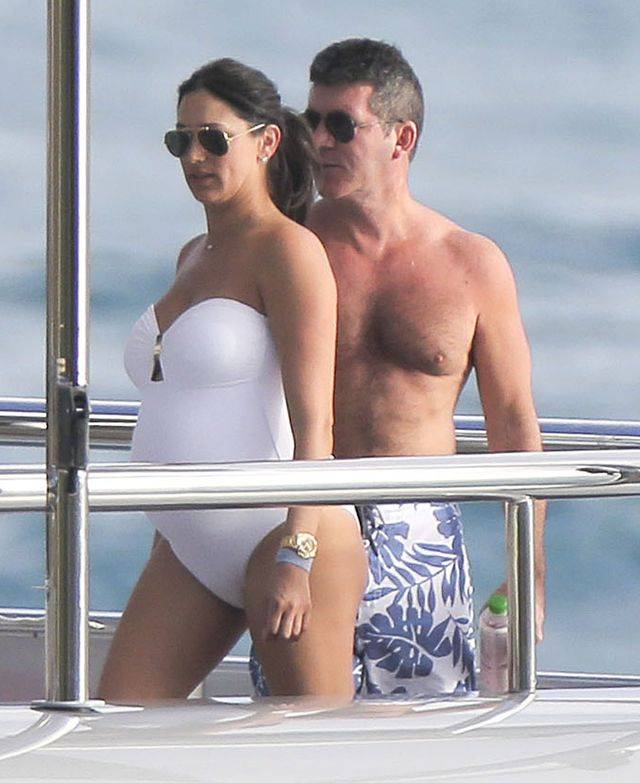 Simon Cowell z ciężarną partnerką na jachcie