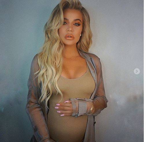 W ten sposób Khloe Kardashian zdradziła PŁEĆ dziecka