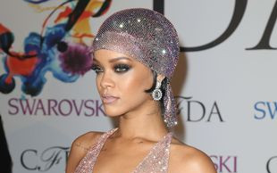 Półnaga Rihanna twerkała na gali CFDA! (VIDEO)