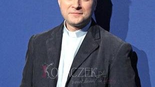 Artur Żmijewski w sutannie (FOTO)