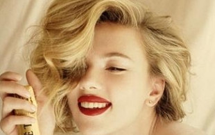 Seksowna Scarlett Johansson reklamuje szampana (FOTO)