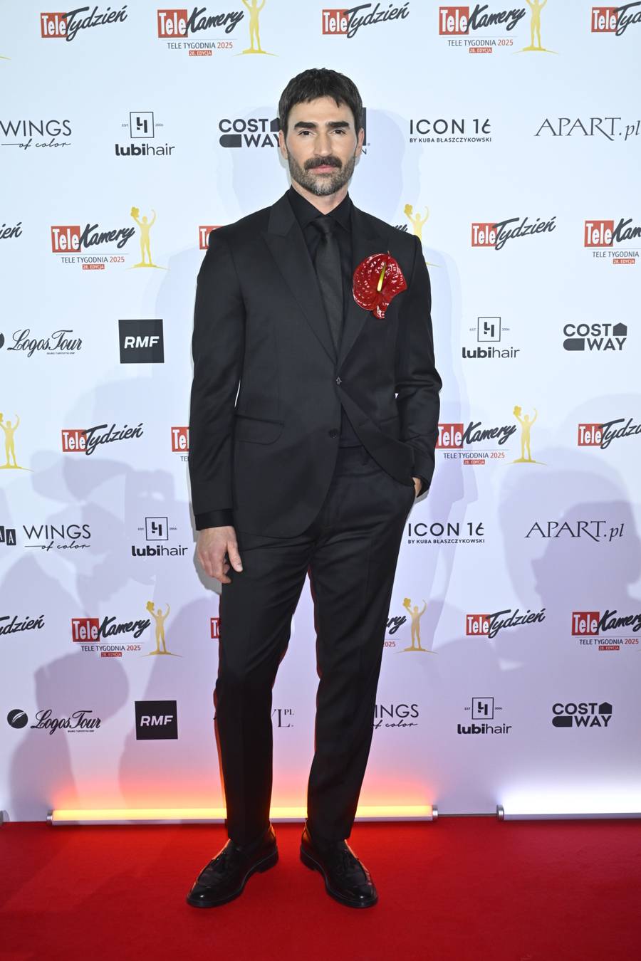 Telekamery 2025 pełne blasku! Krzysztof Ibisz z żoną, Joanna Liszowska, Daria Ładocha z córką…