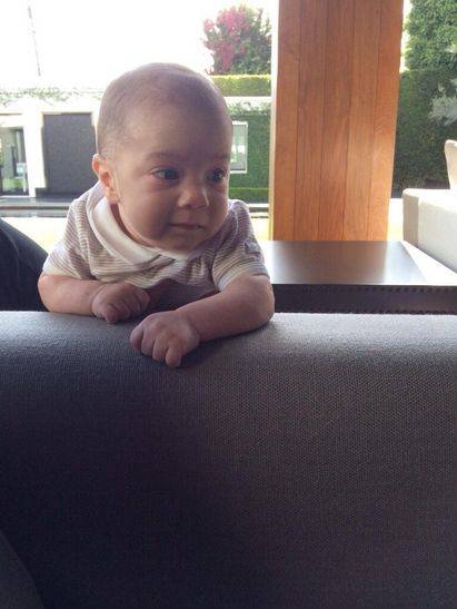 Eric Cowell, synek Simona Cowella