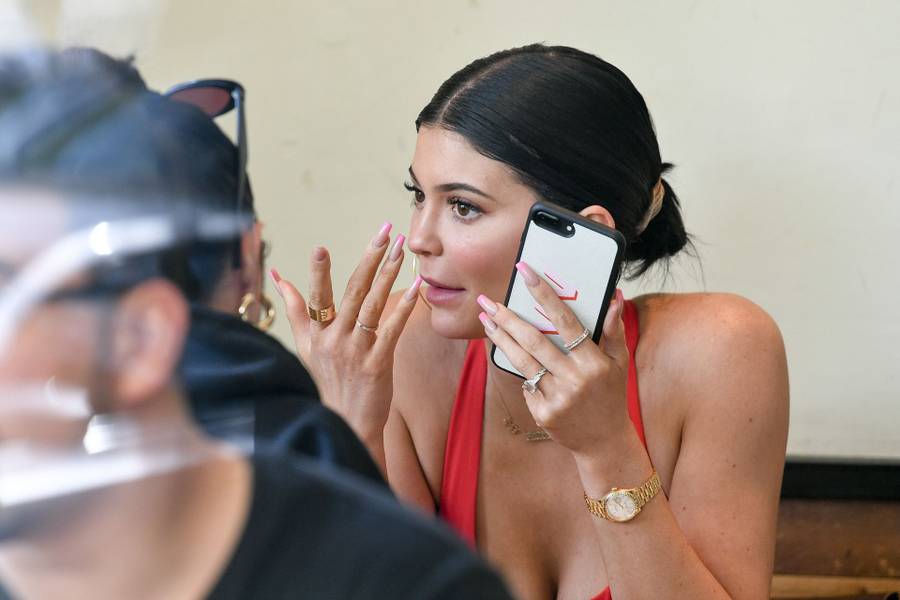 Kylie Jenner na lunchu z przyjaciółką