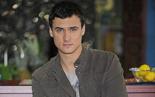 Mateusz Damięcki nie ma już bicepsów budowlańca