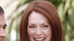 Julianne Moore zagra Hillary Clinton