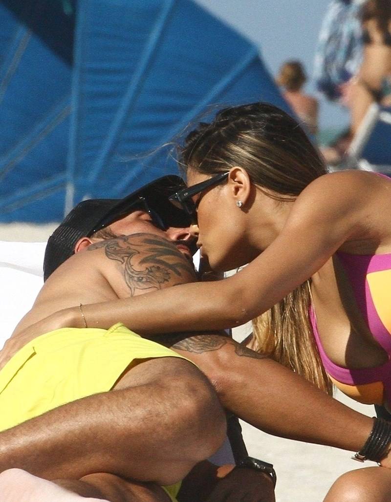 Były NARZECZONY Kubickiej już o niej zapomniał! Namiętnie całuje inną (ZDJĘCIA)