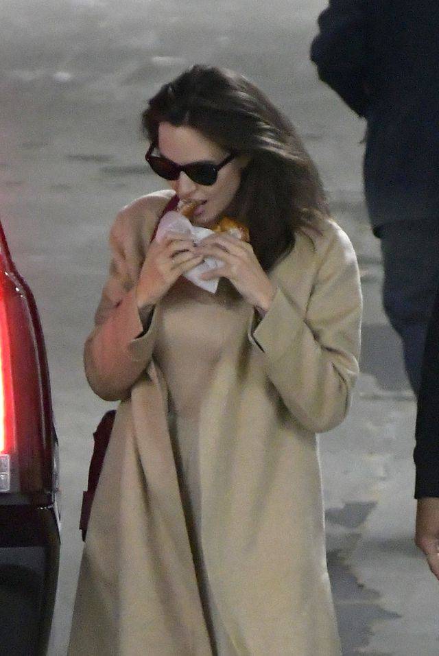 Angelina Jolie je precla