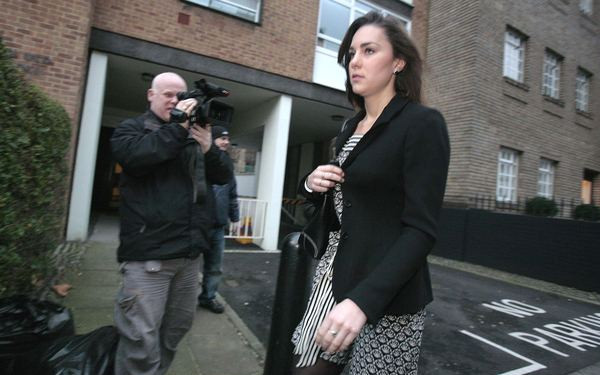 Książę William wraca do Kate