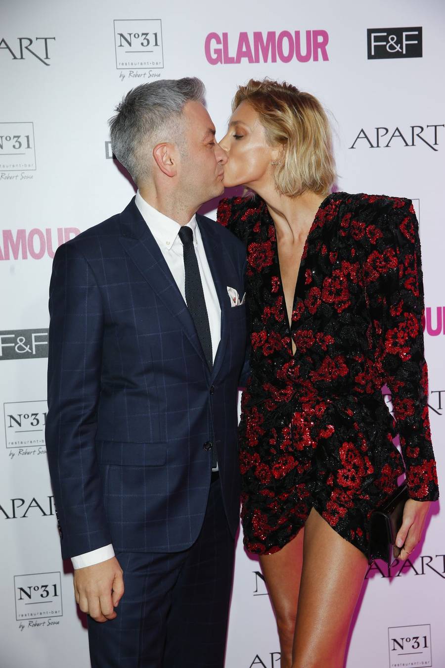 Robert Biedroń z gwiazdami – ulubieniec!