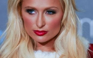 Paris Hilton wierzyła w Mikołaja do 16 roku życia