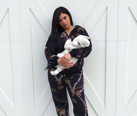 Tak wygląda Stormi, córka Kylie Jenner i Travisa Scotta