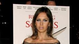 Córka Donatelli walczy z anoreksją