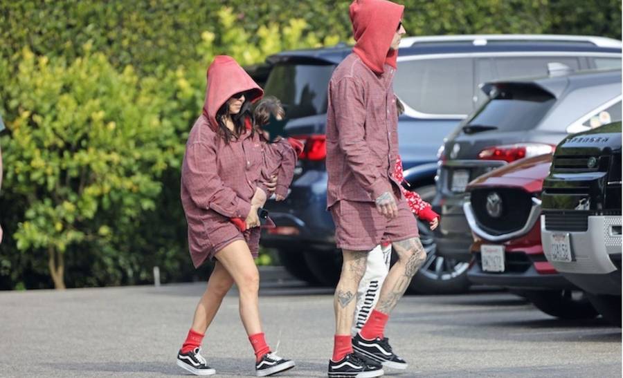 Kourtney Kardashian i Travis Barker na rodzinnym lunchu. Spójrzcie na Rocky’ego. Jaki już duży!