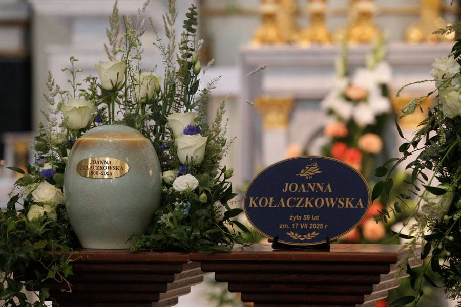 Plejada gwiazd żegna Joannę Kołaczkowską! Ten widok rozdziera serce na kawałki…(FOTO)