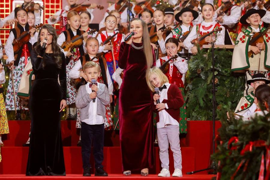 Wspólne kolędowanie z TVN/AKPA