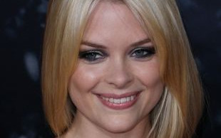 Jaime King zagra Brigitte Bardot