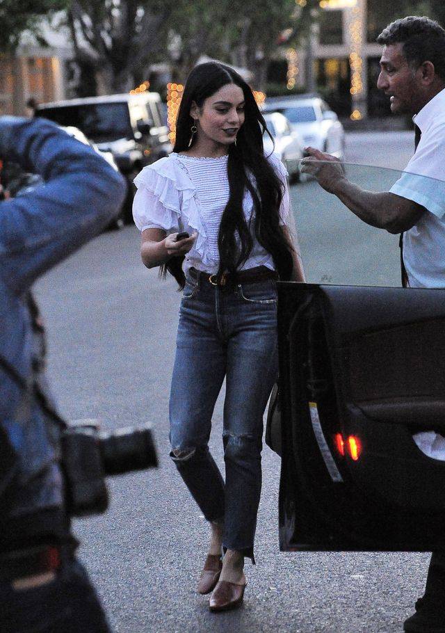 Vanessa Hudgens je BOCZEK i CHUDNIE